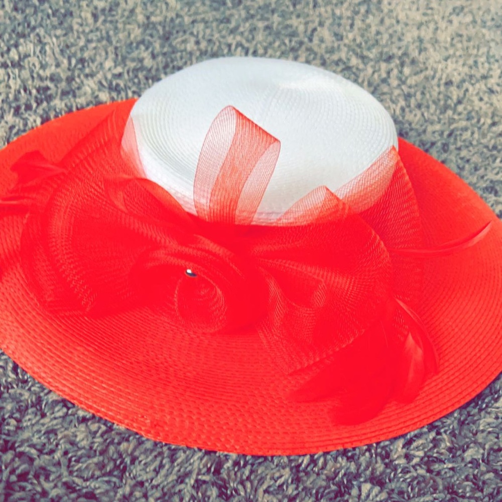Red/White floral Kentucky Darby hat